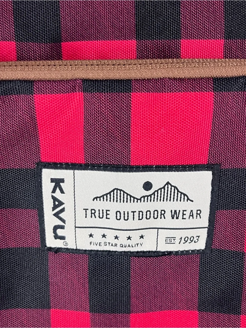 Kavu red black